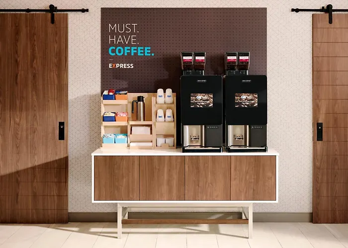 Holiday Inn Express & Suites Irving Conv Ctr - Las Colinas By Ihg